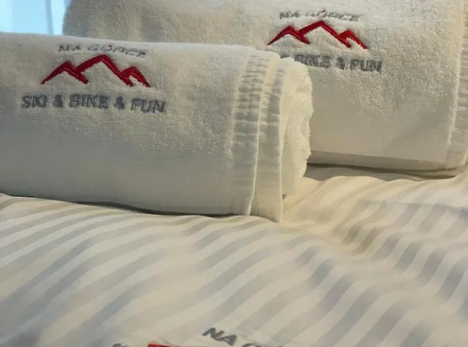 דירה Na Gorce, Sauna & Jacuzzi שצ'צ'ירק